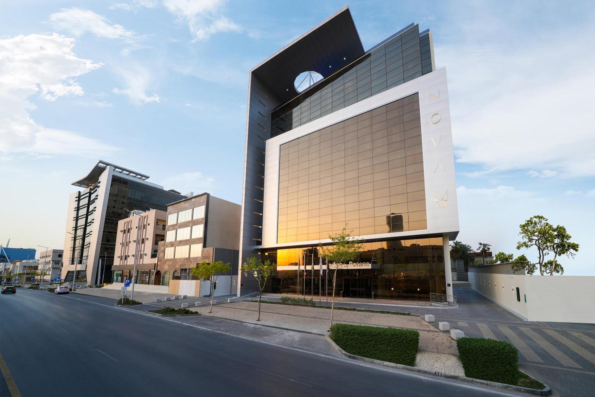 Nova M Hotel, Edge By Rotana Riyadh Exterior photo
